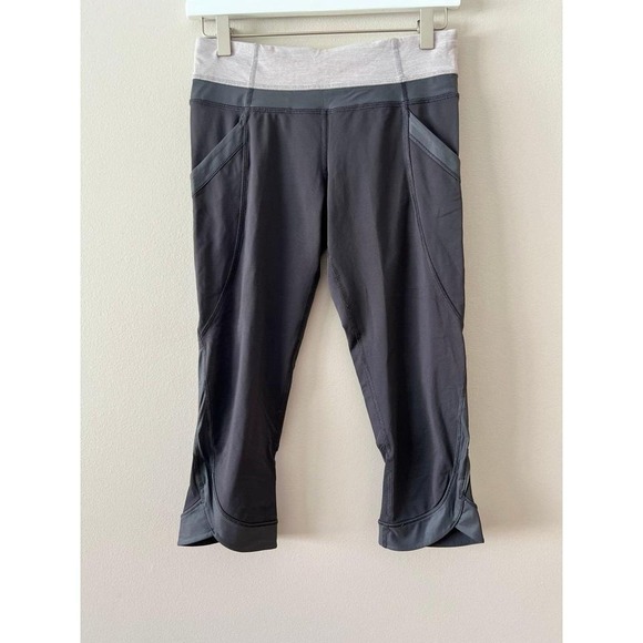 lululemon athletica Pants - Lululemon Chase Me Crop ll Heathered Gray Size 6